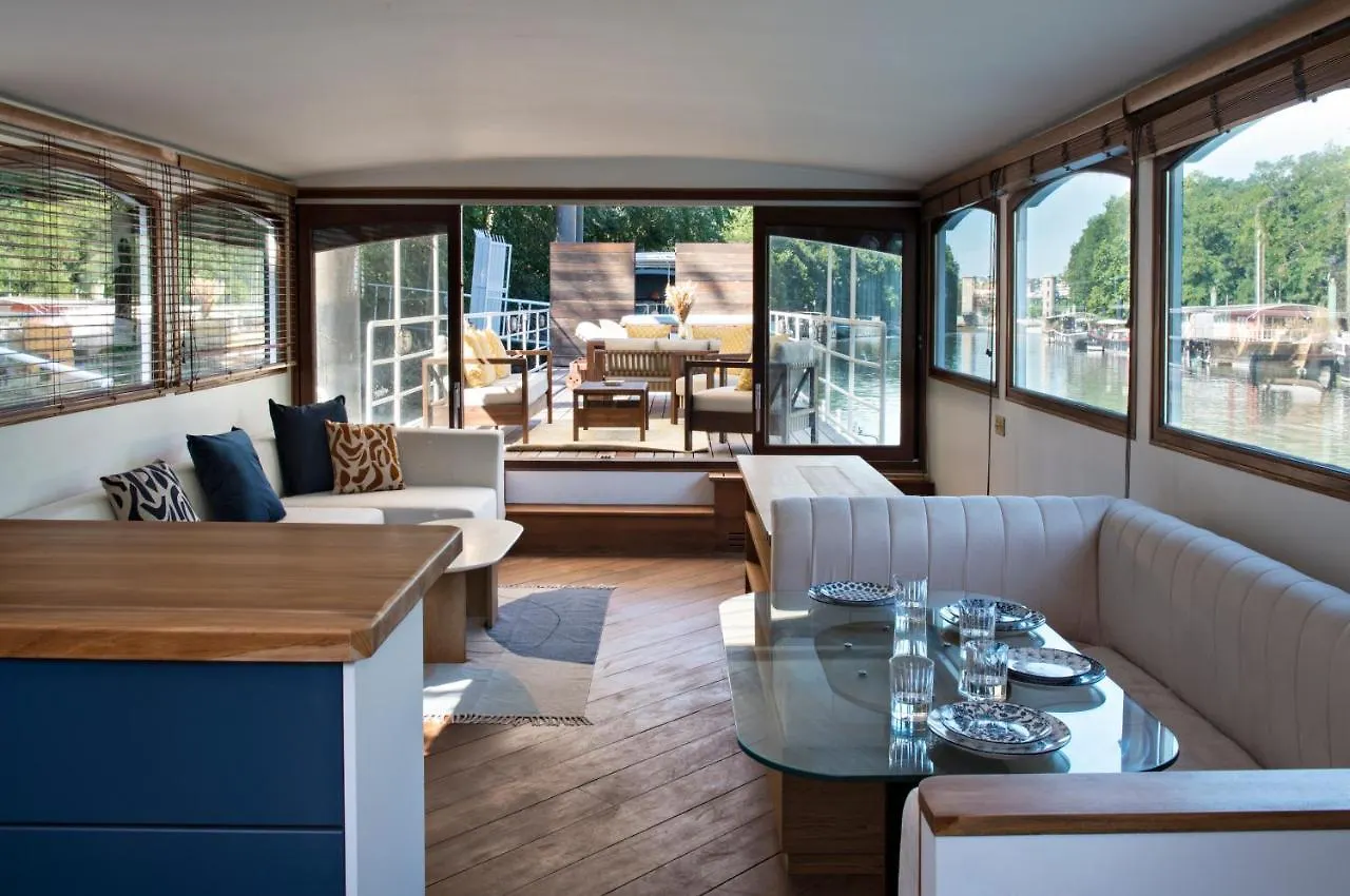 Escale Sur Seine Hotel Paris Botel